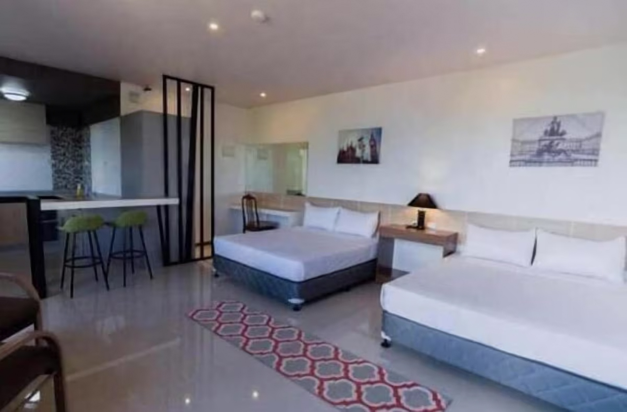 Soi Suites